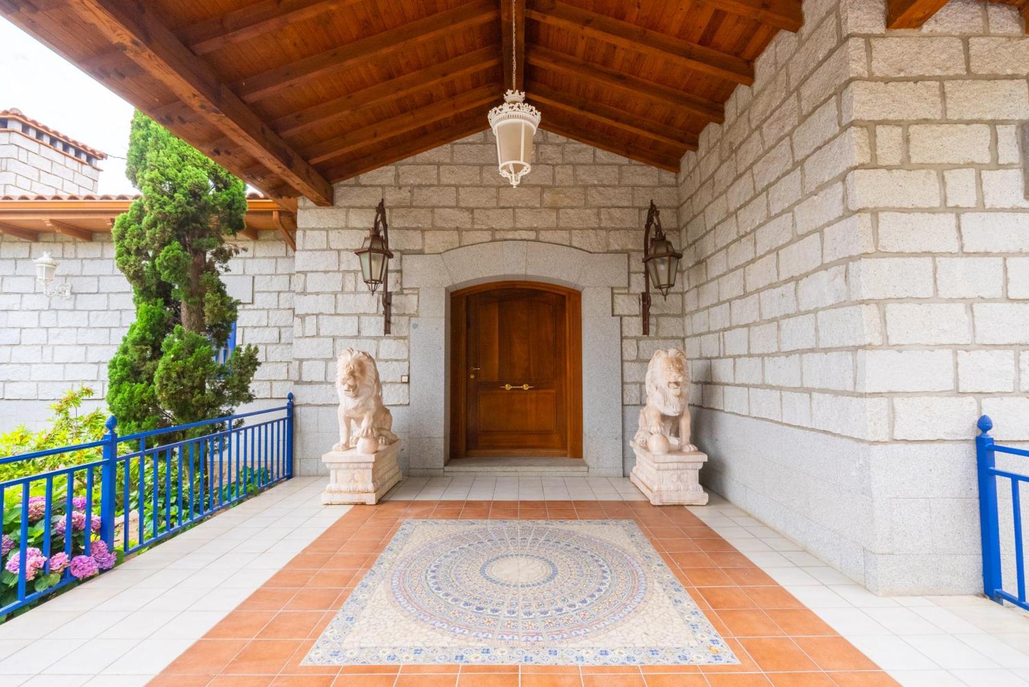 Willa Mansion Con Jacuzzi A 40 Grados, Gran Piscina Y Padel El Tiemblo Zewnętrze zdjęcie