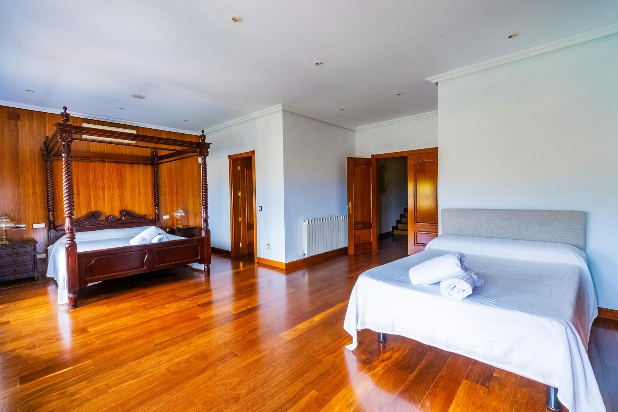 Willa Mansion Con Jacuzzi A 40 Grados, Gran Piscina Y Padel El Tiemblo Zewnętrze zdjęcie