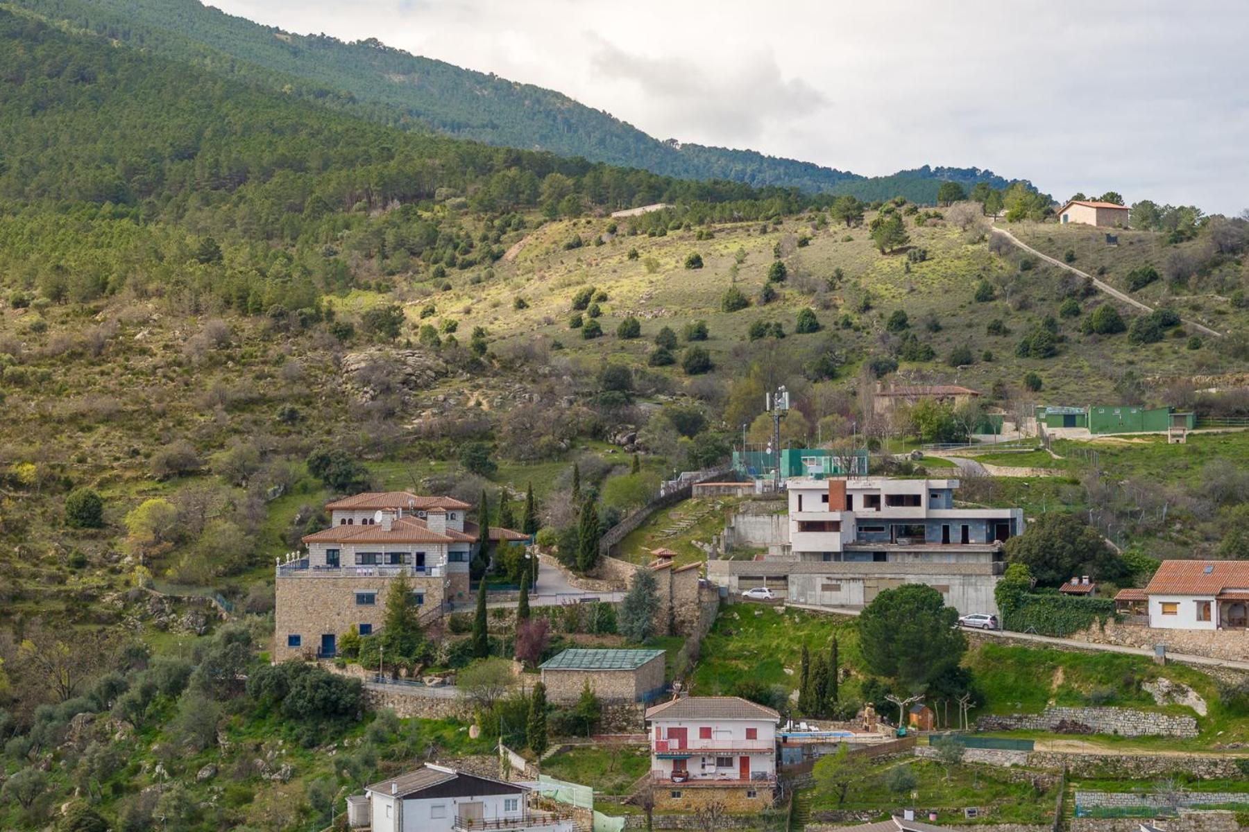 Willa Mansion Con Jacuzzi A 40 Grados, Gran Piscina Y Padel El Tiemblo Zewnętrze zdjęcie