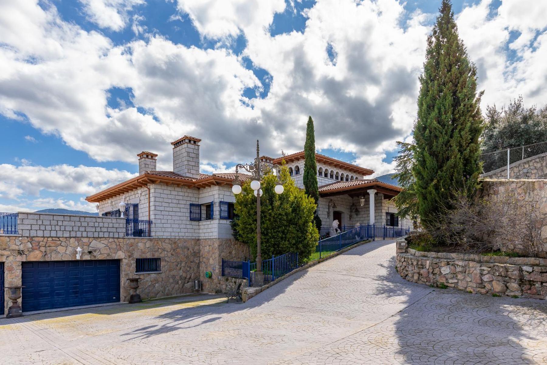 Willa Mansion Con Jacuzzi A 40 Grados, Gran Piscina Y Padel El Tiemblo Zewnętrze zdjęcie